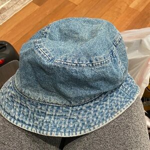 Old navy denim unisex bucket hat size medium/large